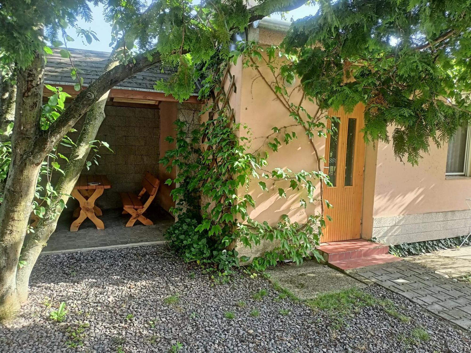Hotel Dom v Záhrade Podhájska Exterior foto
